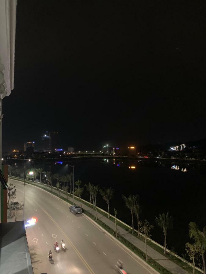 Manchester Hotel Hạ Long Extérieur photo