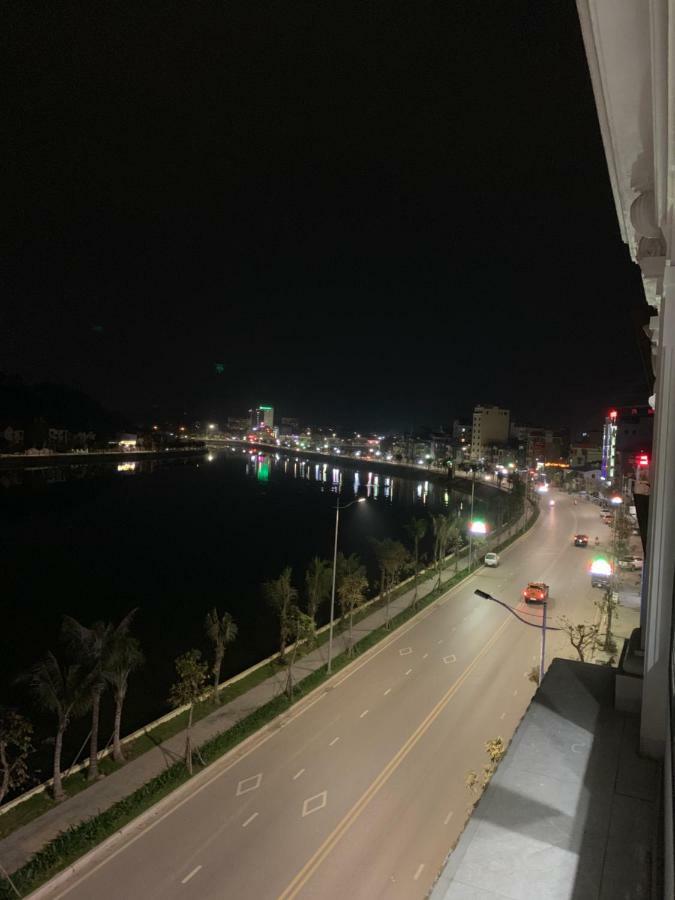 Manchester Hotel Hạ Long Extérieur photo